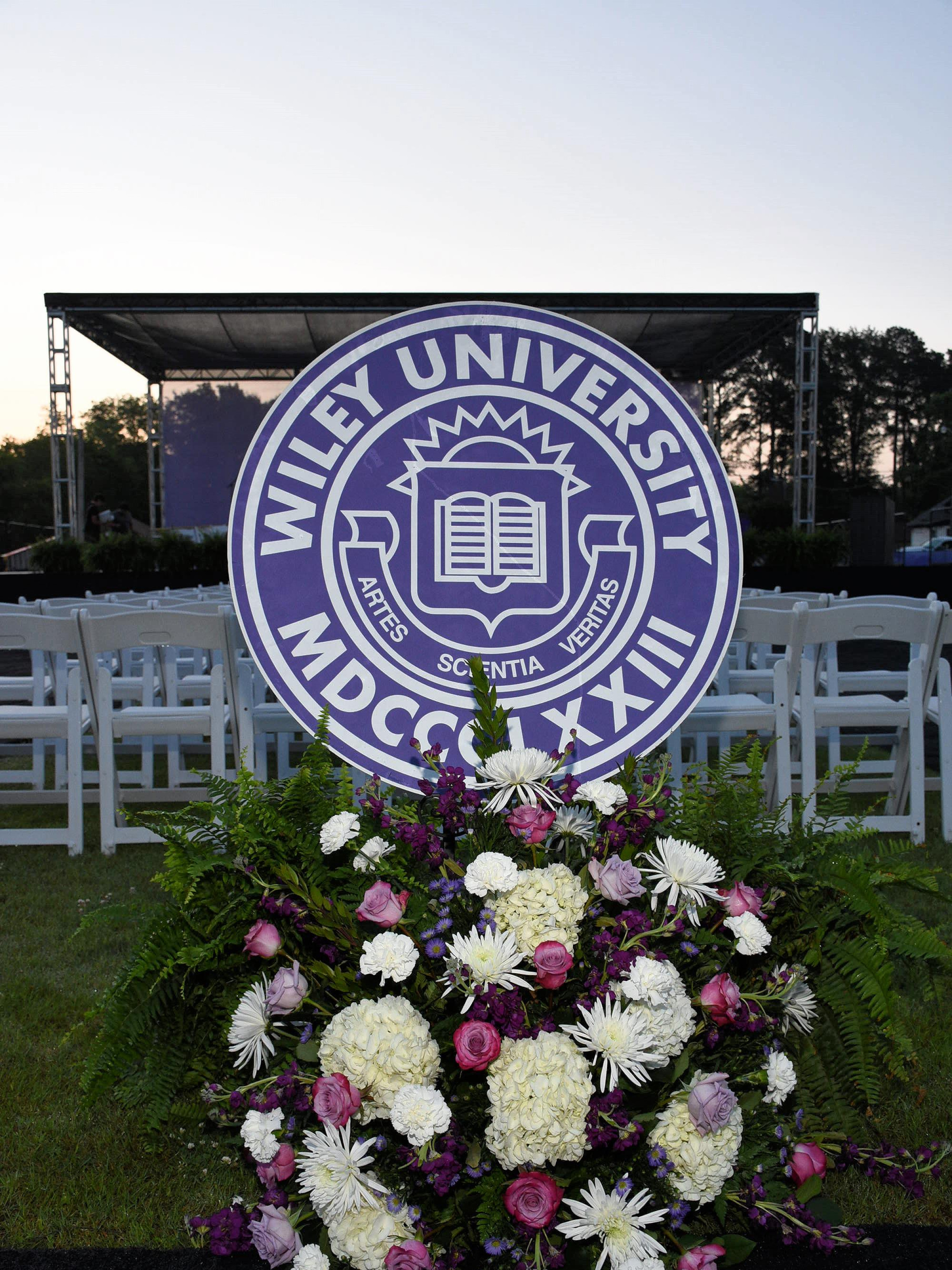 wiley university 2024 graduation crest